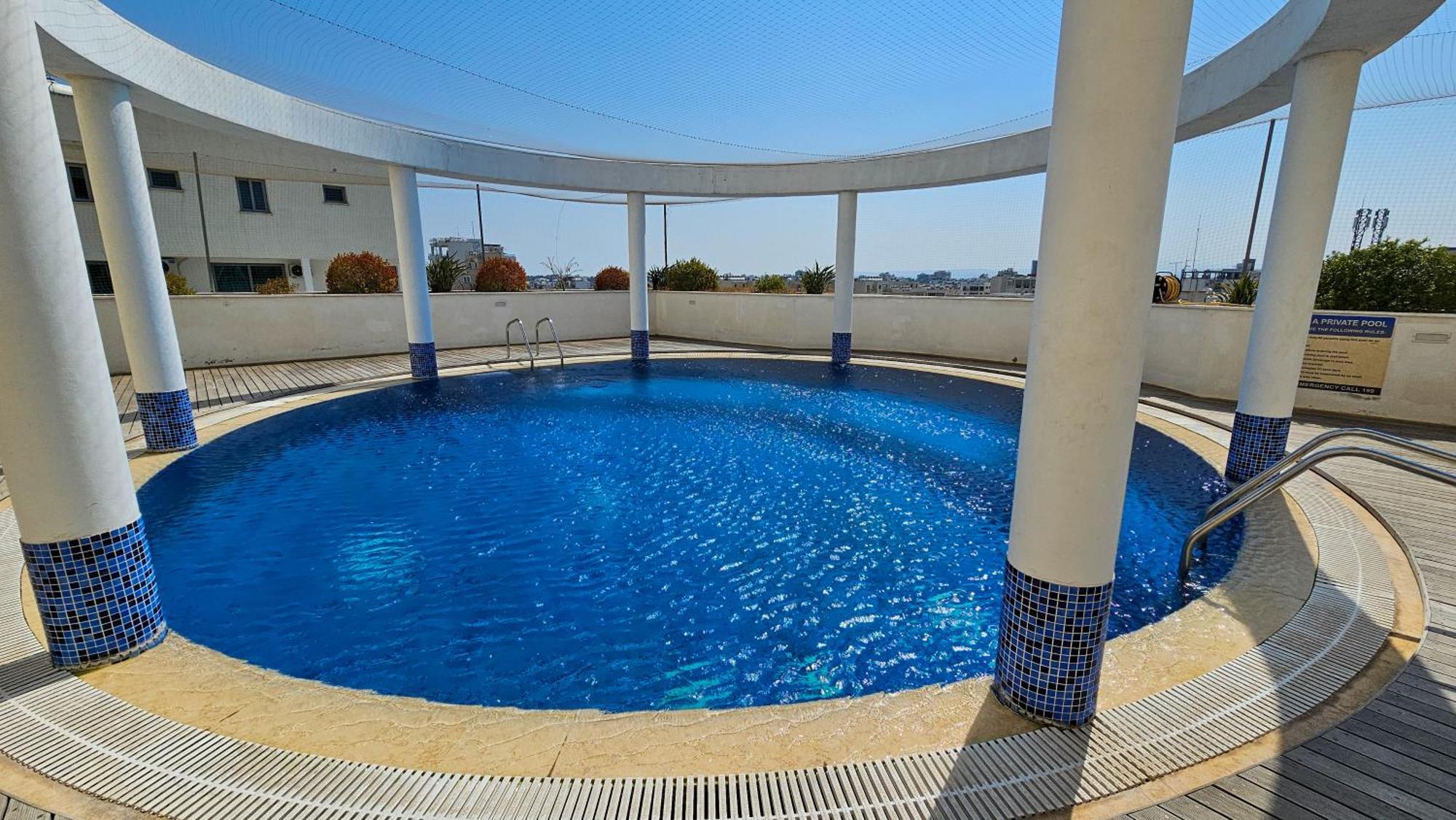 Beachfront Seaview Lux Penthouse ลาร์นาคา ภายนอก รูปภาพ